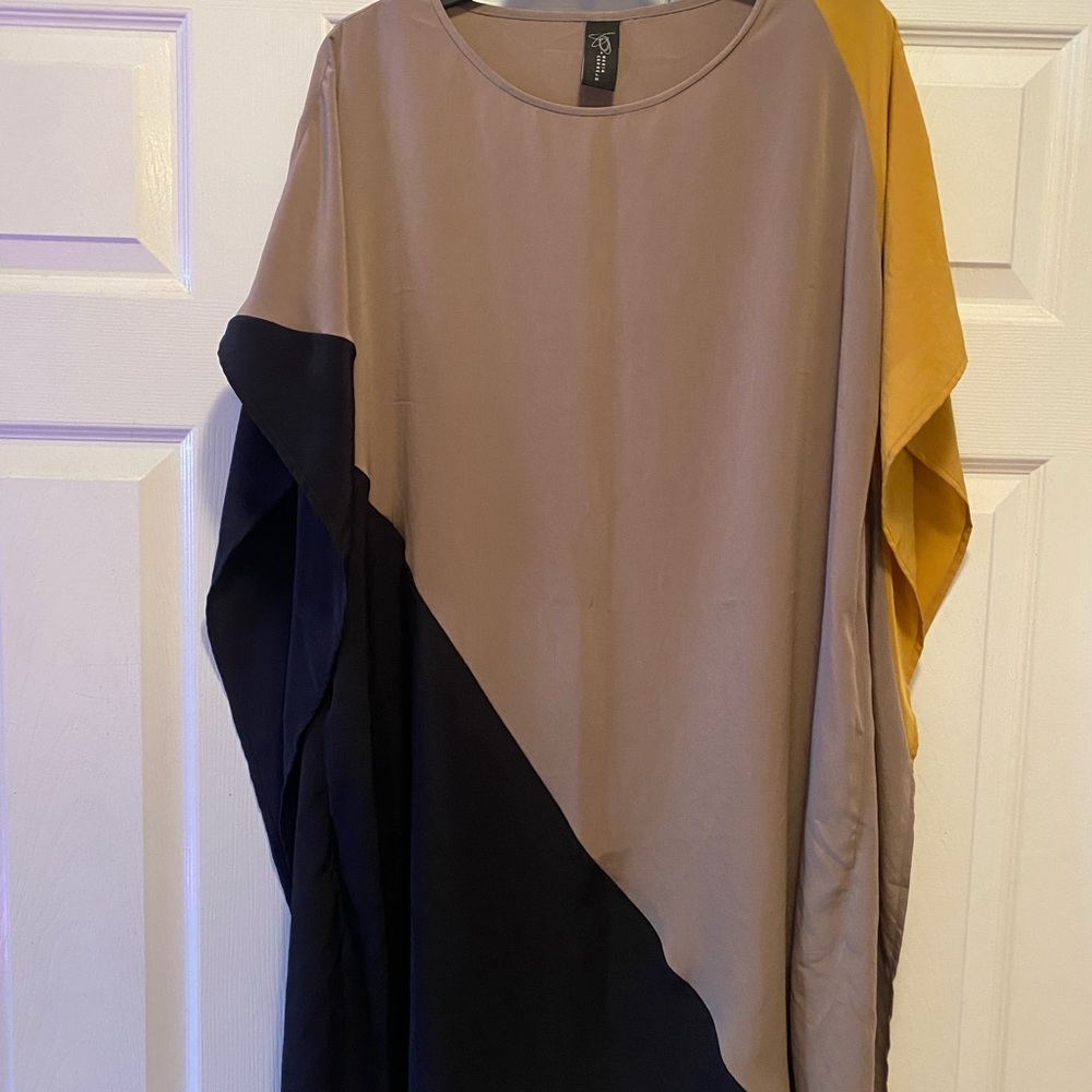 Colorblock tunic - Picture 2 of 6